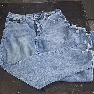 Women's Relaxed Fit Denim Jeans in Light Blue